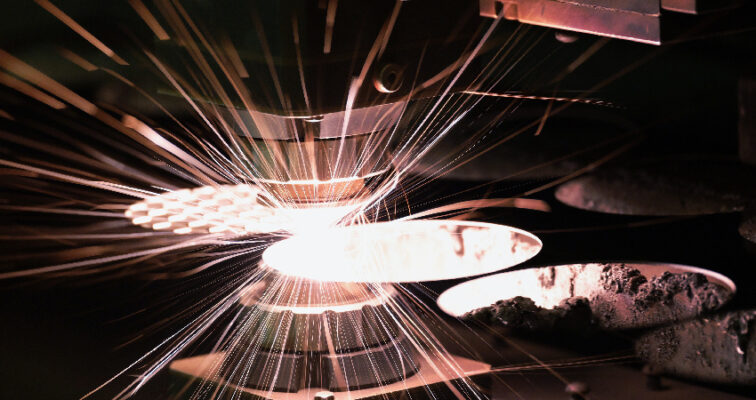 fiber laser cutting